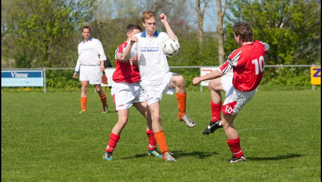 Kampioen Kollum Wint Van Degradant Ternaard - RTV NOF Nieuws