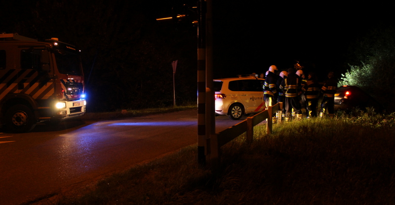 Automobilist Met Auto In De Sloot Bij Spoarbuorren Rtv Nof